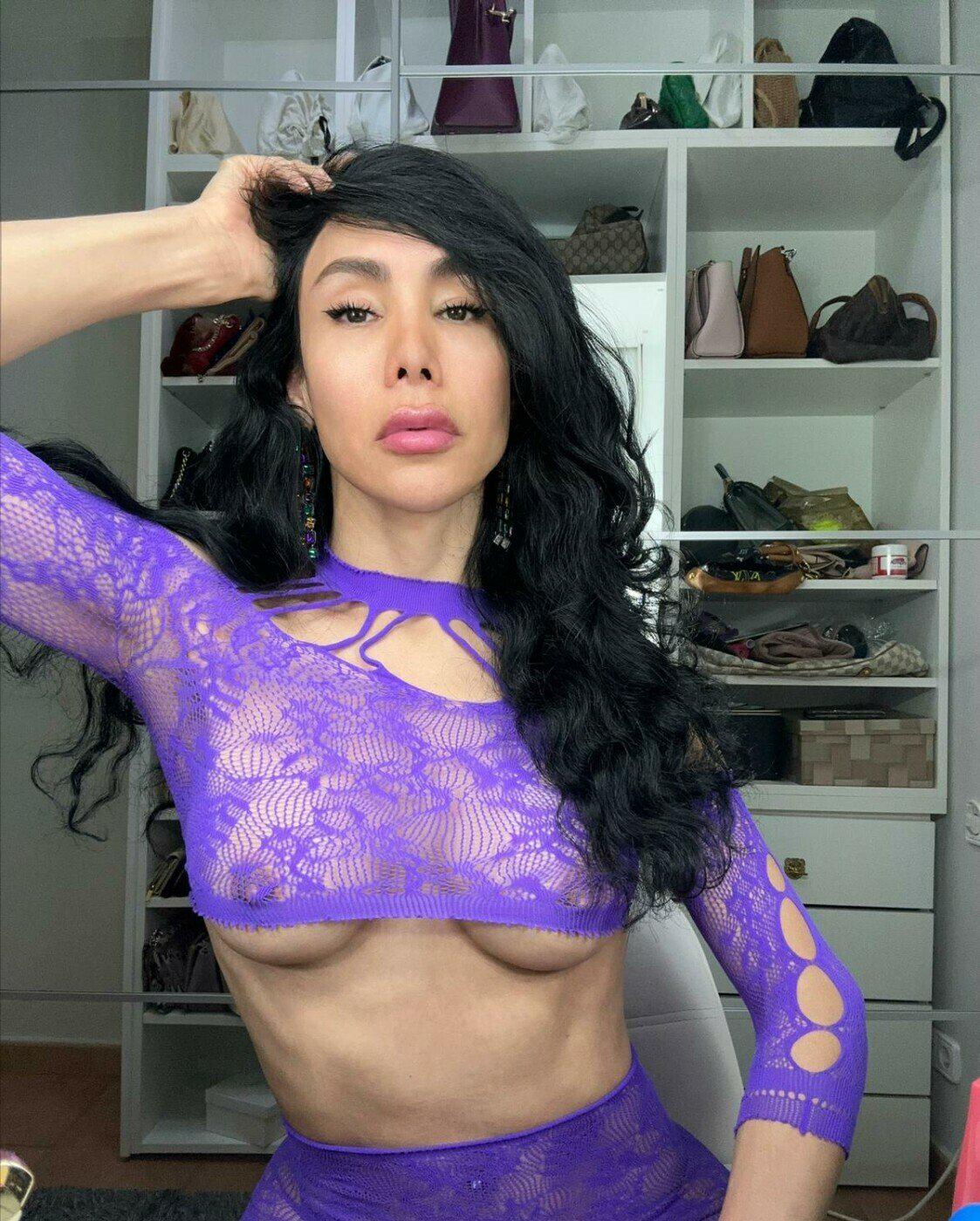 Adriana Ts