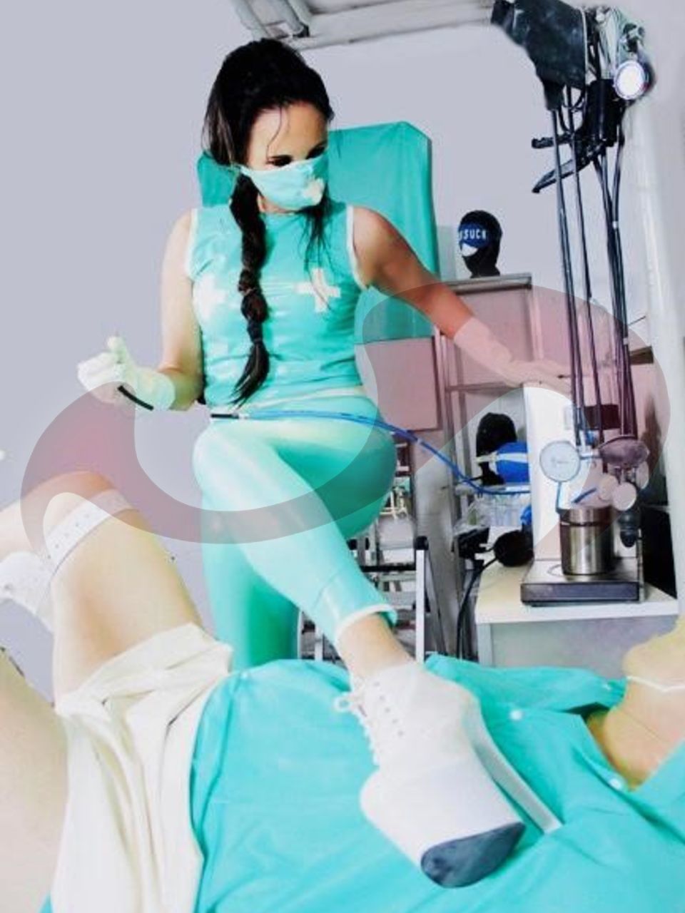 Domina Leah Jill